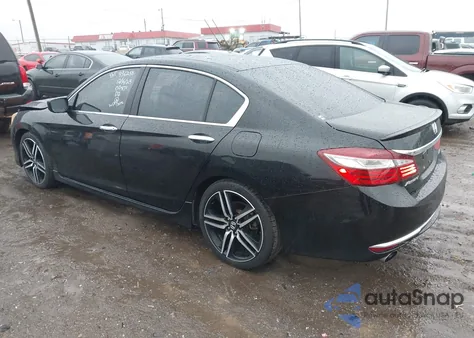 2017 Honda Accord Sport z USA, uszkodzony, nr VIN 1HGCR2F54HA100871